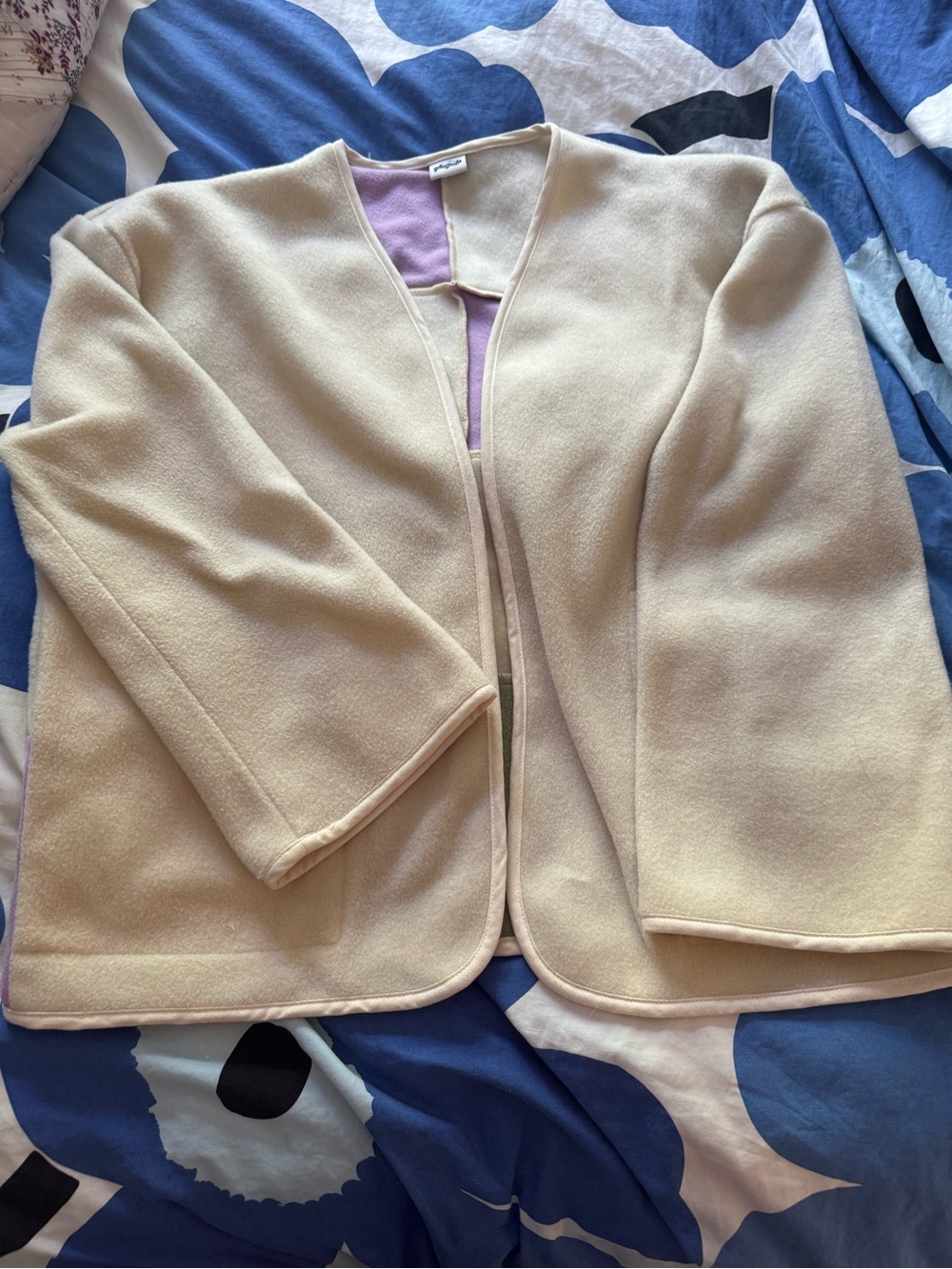 Gronkulle Lisa Says Gah cream & purple patchwork fleece jacket